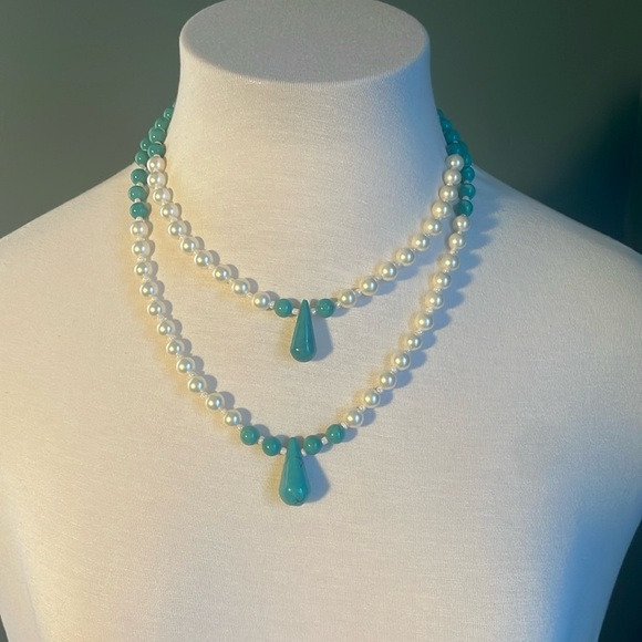 Pretty turquoise and pearl necklace with earrings . Handmade - Picture 1 of 3